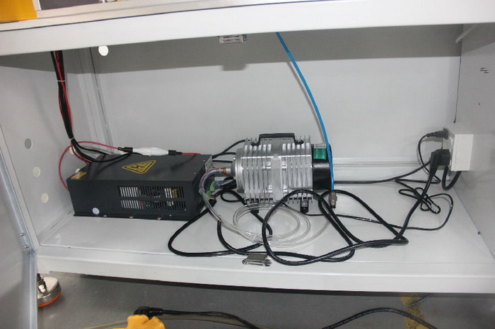 H-FM139自動麻豆黄色视频免费下载機2.jpg